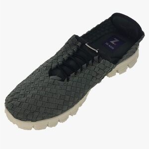 WOMEN'S DANIELLE WOVEN SNEAKERS NWOT